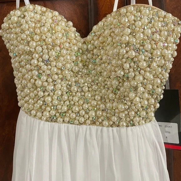 LA FEMME White Embellished Bodice Chiffon Gown
